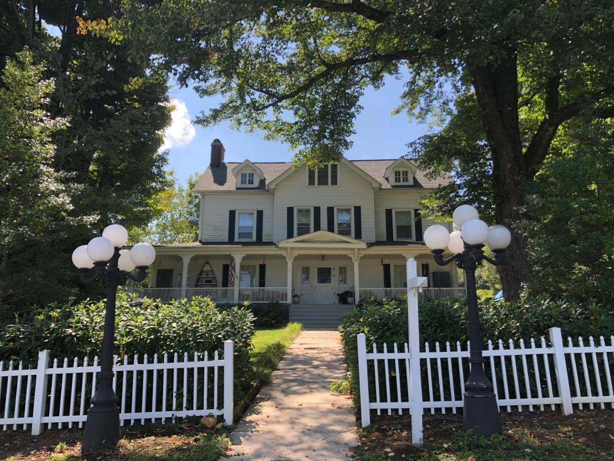 Love Lane Bed & Breakfast Waynesville Bagian luar foto