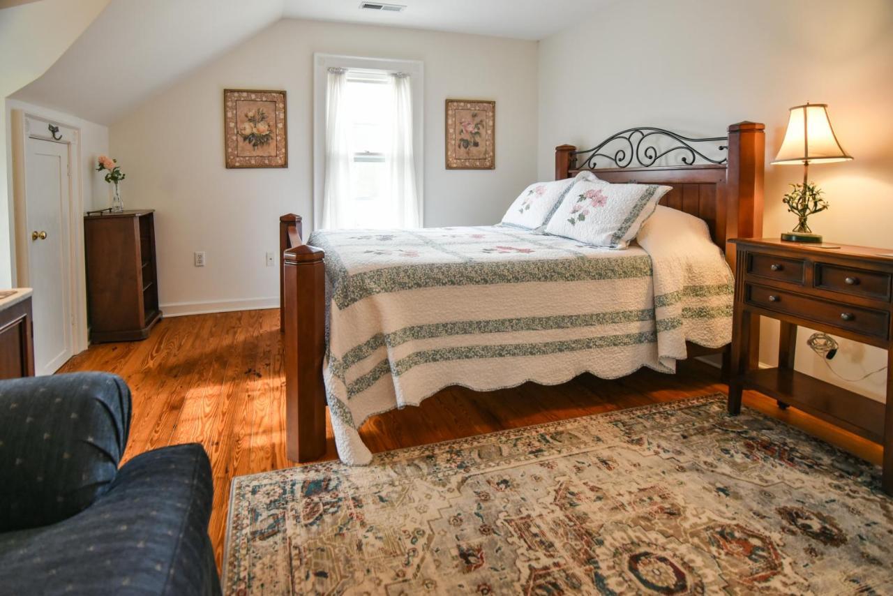 Love Lane Bed & Breakfast Waynesville Bagian luar foto